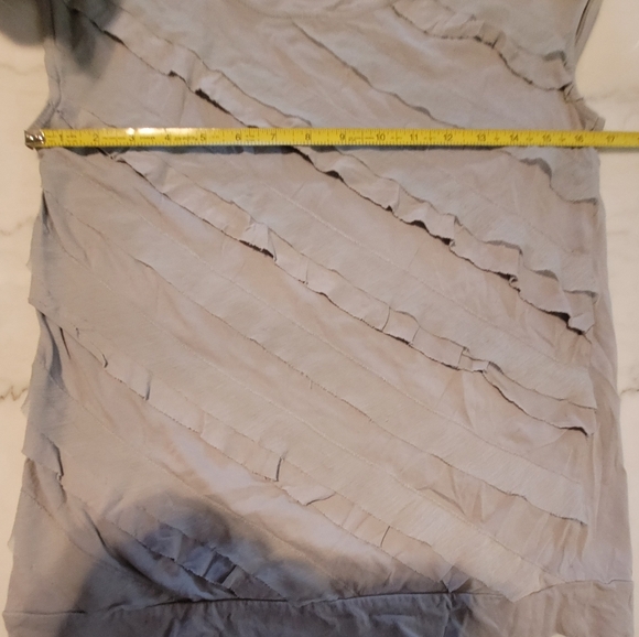 Ann Taylor Loft Gray Ruffle Sleeveless Blouse Size Small - Picture 7 of 8